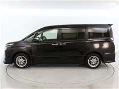 ヴォクシー HV ZS キラメキ 3