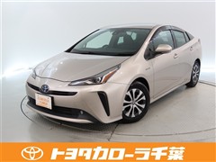 プリウス A