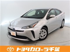 プリウス E