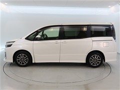 ヴォクシー ZS