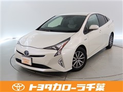 プリウス S