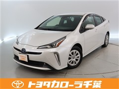 トヨタ プリウス S セ-フティープラス 2