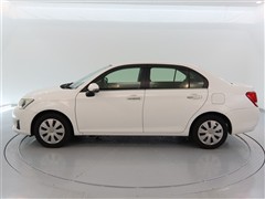 カローラアクシオ 1.5G