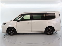 ステップワゴンe:HEVスパーダ