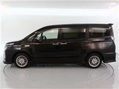ヴォクシー HV ZS キラメキ 3