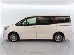 ヴォクシー HV ZS キラメキ 2