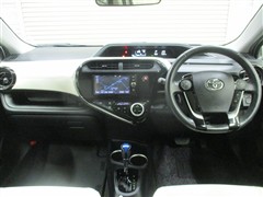 アクア クロスオーバー