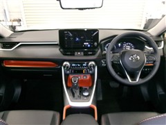 RAV4 HV アドベンチャー
