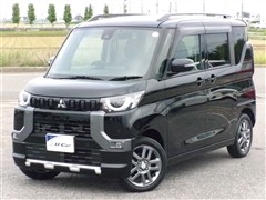 三菱 デリカミニ Tプレミアム 4WD