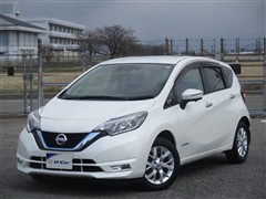 日産 ノート e-パワー X