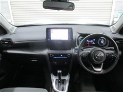 ヤリスクロス HV G