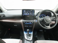 ヤリスクロス HV Z