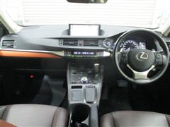 CT200h バージョンL