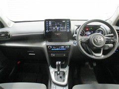 ヤリスクロス G