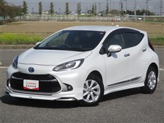 トヨタ アクア Z E-Four