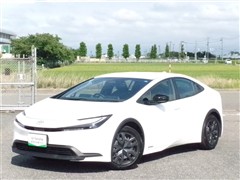 トヨタ プリウス X E-Four