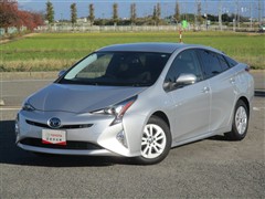 プリウス S セーフティプラス