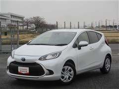 トヨタ アクア G