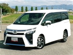 トヨタ ヴォクシー ZS 4WD