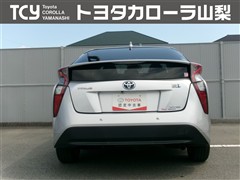 プリウス S