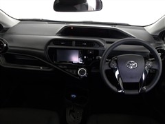 アクア S スタイルブラック