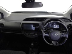 ヴィッツ ハイブリッド F