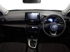 ヤリスクロス G