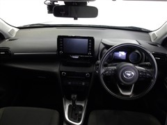 ヤリスクロス G