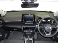 ヤリスクロス G