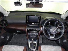 ヤリスクロス Z