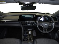 クラウン クロスオーバー Gアドバ