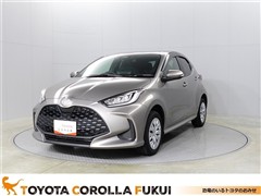 トヨタ　ヤリス HEV G 4WD