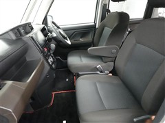 ルーミー G 4WD