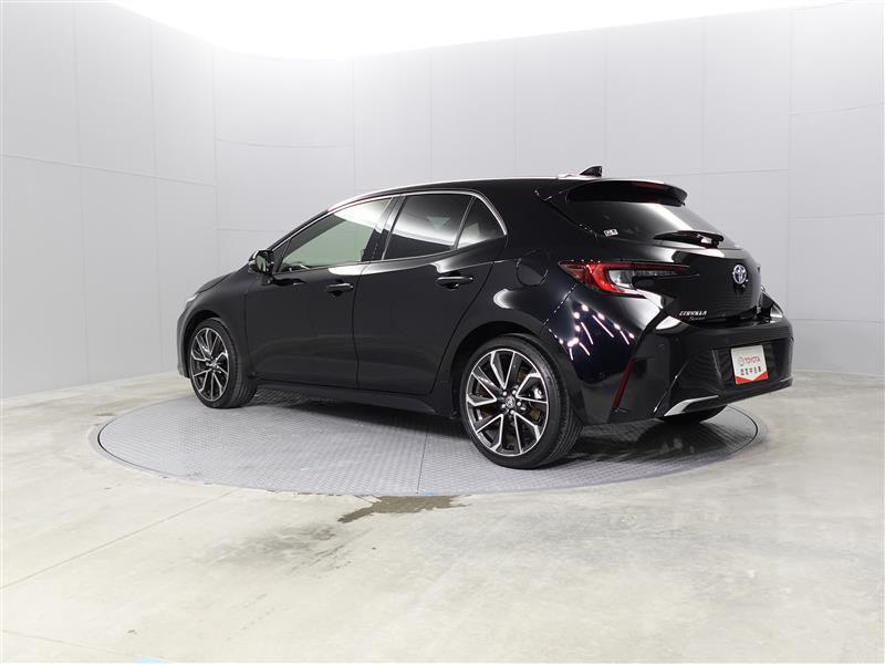 カローラスポーツHV 極美品 GZ4本タイヤ 走行距離3000km！ トヨタ カローラ スポーツ 2018年モデル HYBRID G Zの価格・性能