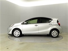 アクア S スタイルブラック