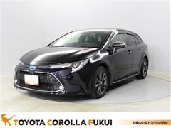 トヨタ　カローラツーリングHEV WxB4WD