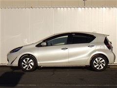 アクア S スタイルブラック