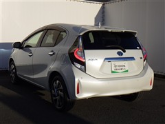 アクア S スタイルブラック