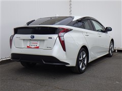 プリウス A プレミアムツーリング