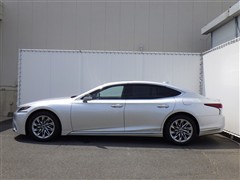 LS500h バージョンL