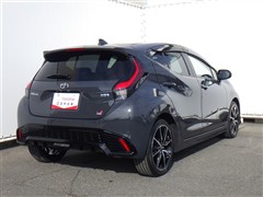 アクア GR スポーツ