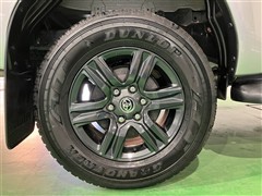 ハイラックス Z