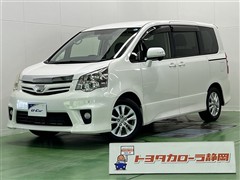 トヨタ ノア Si