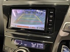 プリウスアルファ S