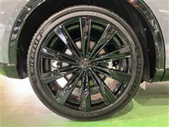 クラウン スポーツ Z