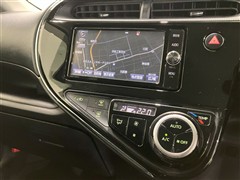 アクア S スタイルブラック