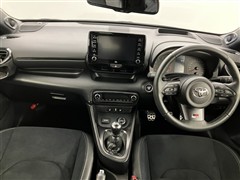 GRヤリス RZハイパフォーマンス