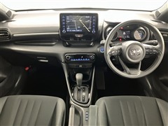 ヤリス ハイブリッド G