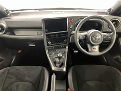 GRヤリス RZ ハイパフォーマンス