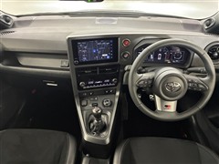 GRヤリス RZ ハイパフォ+エアロ